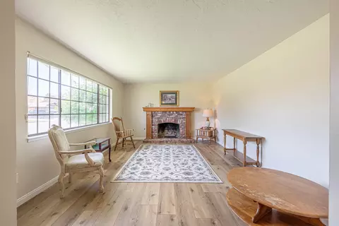 43829 Cedar Ave, Lancaster, CA 93534 photo 4