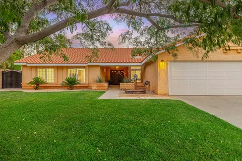 41431 Almond Ave, Palmdale, CA 93551