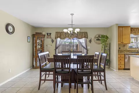 18270 Ghost Town St, Tehachapi, CA 93561 photo 12