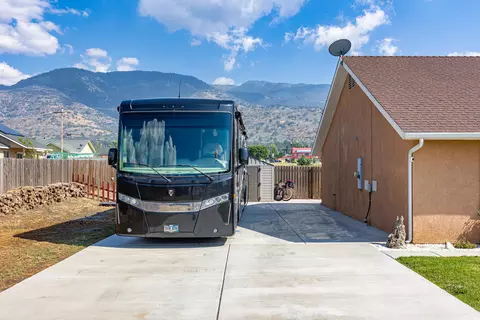 18270 Ghost Town St, Tehachapi, CA 93561 photo 33