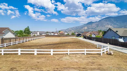 18270 Ghost Town St, Tehachapi, CA 93561 photo 40