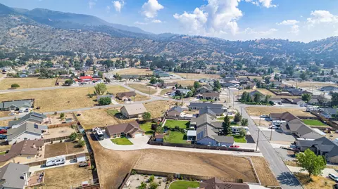18270 Ghost Town St, Tehachapi, CA 93561 photo 44