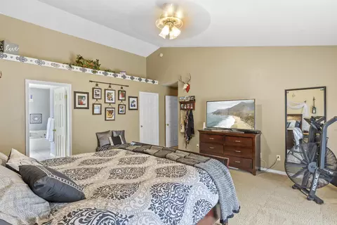 18270 Ghost Town St, Tehachapi, CA 93561 photo 25