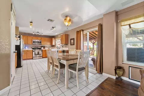 6345 Golding Dr, Lancaster, CA 93536 photo 13