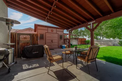6345 Golding Dr, Lancaster, CA 93536 photo 32