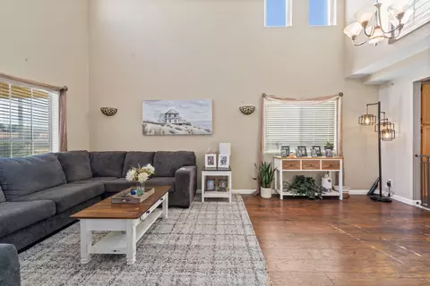 6345 Golding Dr, Lancaster, CA 93536 photo 7