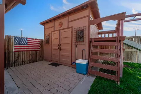 6345 Golding Dr, Lancaster, CA 93536 photo 31
