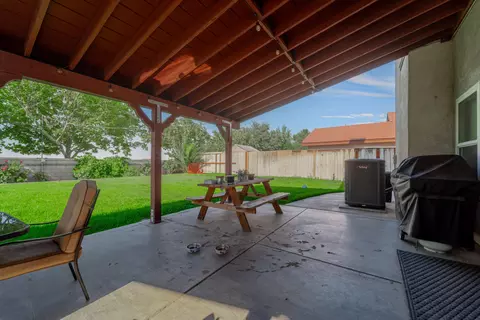 6345 Golding Dr, Lancaster, CA 93536 photo 34