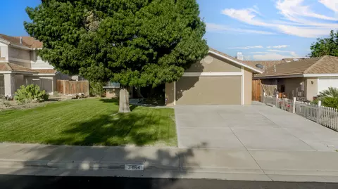 3464 Citrine Ln, Rosamond, CA 93560