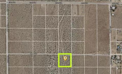 vic 108th ste e #V12, Pearblossom, CA 93553