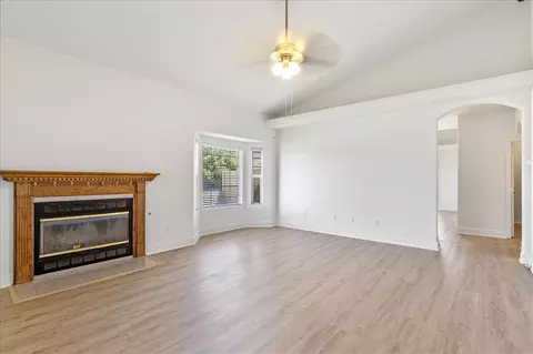 21936 Ben Ct, Tehachapi, CA 93561 photo 4