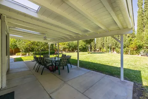 43922 Windsor Pl, Lancaster, CA 93536 photo 22