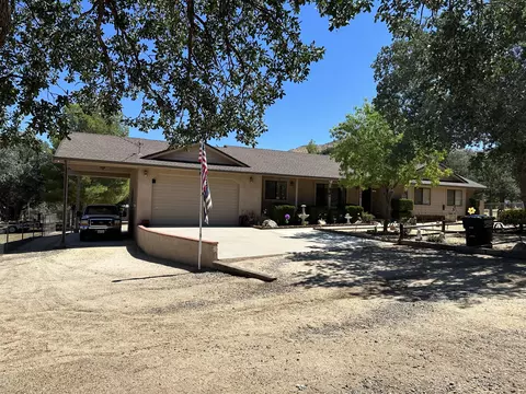 3700 Flicker Rd, Lake Isabella, CA 93240