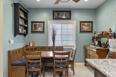 22441 Bogie St, Tehachapi, CA 93561 photo 8