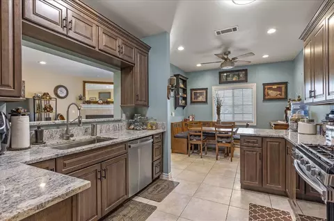 22441 Bogie St, Tehachapi, CA 93561 photo 7