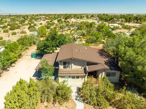 2045 Avenue N12 W, Palmdale, CA 93551