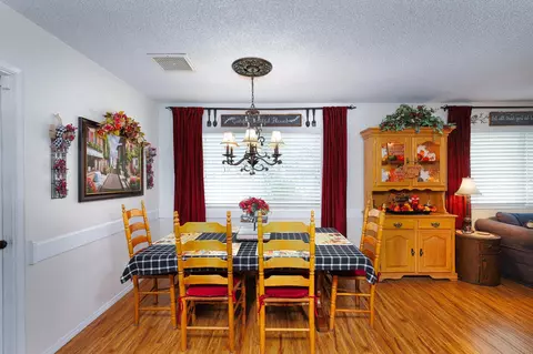 1555 Adrien Pl, Lancaster, CA 93535 photo 9