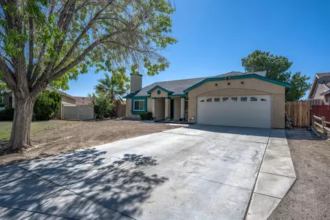 3230 Geri Ct, Rosamond, CA 93560