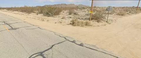 0 Cor Longview Rd Pav Ave R Ave, Sun Village, CA 93543