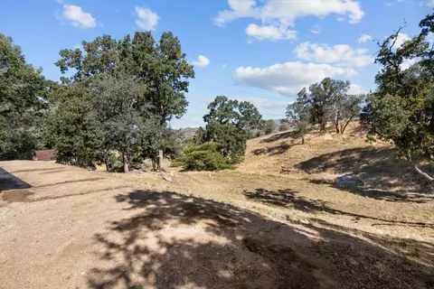 27461 Buckpasser Dr, Tehachapi, CA 93561 photo 28