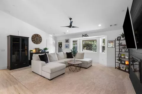 27461 Buckpasser Dr, Tehachapi, CA 93561 photo 9