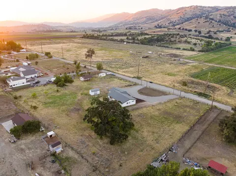 22218 Highline Rd, Tehachapi, CA 93561 photo 34