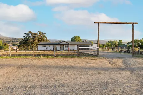 22218 Highline Rd, Tehachapi, CA 93561 photo 33