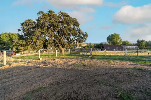 22218 Highline Rd, Tehachapi, CA 93561 photo 30