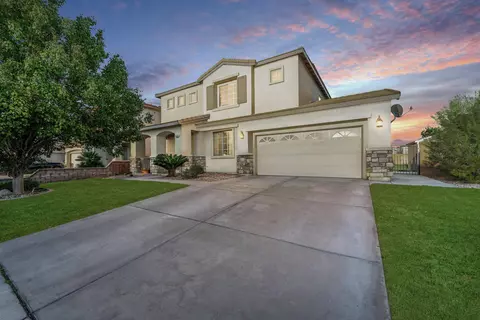 43718 Elena St, Lancaster, CA 93536