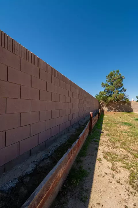 1646 Baring St, Lancaster, CA 93535 photo 46