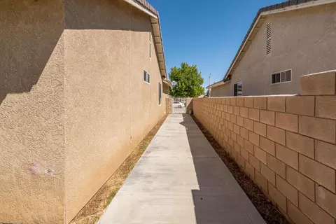 1646 Baring St, Lancaster, CA 93535 photo 39