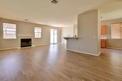 1646 Baring St, Lancaster, CA 93535 photo 7