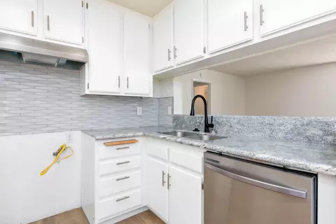 645 Jackman St E, Lancaster, CA 93535 photo 18