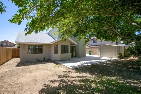645 Jackman St E, Lancaster, CA 93535 photo 6