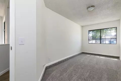 645 Jackman St E, Lancaster, CA 93535 photo 13