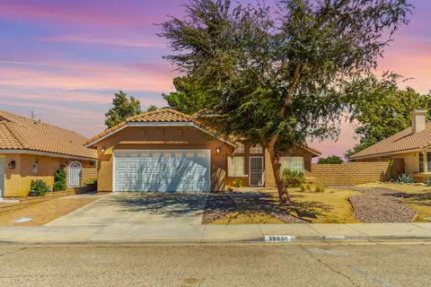 39930 Tesoro Ln, Palmdale, CA 93551
