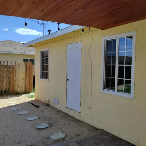 15248 Carol St, Mojave, CA 93501 photo 14