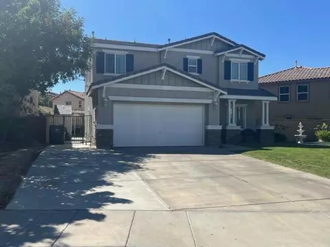 2700 Senna Ln, Palmdale, CA 93551