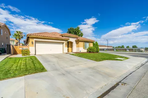 43361 21st St W, Lancaster, CA 93536 photo 2