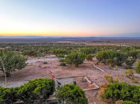 Ave Y8 Vic 165 Ste E, Llano, CA 93544 photo 8