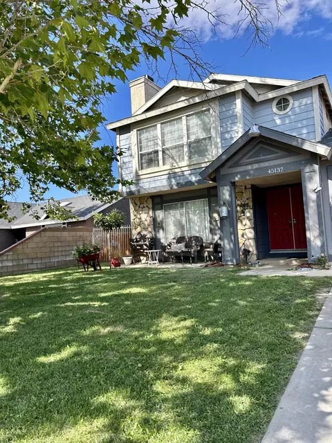 45137 Watford Ave, Lancaster, CA 93535