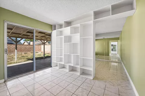 45137 Watford Ave, Lancaster, CA 93535 photo 16