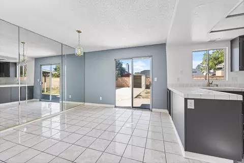 45137 Watford Ave, Lancaster, CA 93535 photo 9