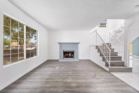 45137 Watford Ave, Lancaster, CA 93535 photo 5