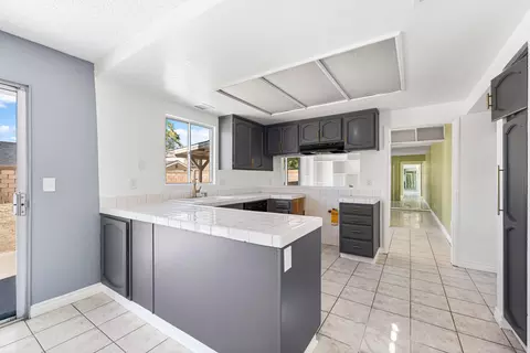 45137 Watford Ave, Lancaster, CA 93535 photo 12