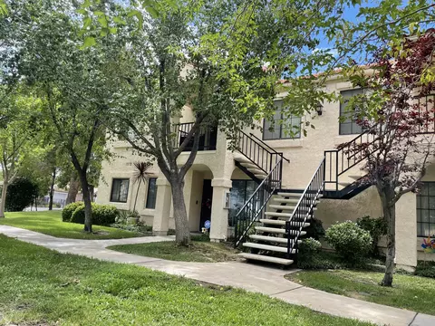 2554 Olive Dr #190, Palmdale, CA 93550
