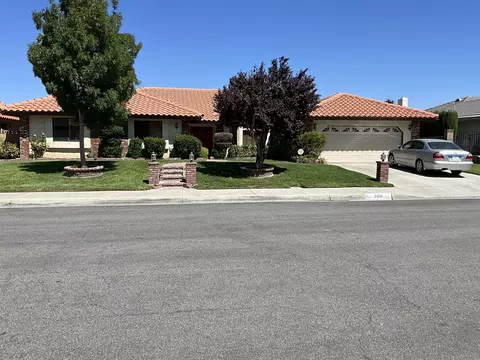 2831 Ash Glen Ave, Lancaster, CA 93536