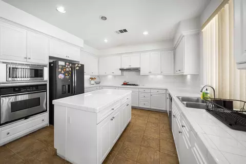 44136 Catsue Pl, Lancaster, CA 93536 photo 16
