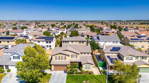 44136 Catsue Pl, Lancaster, CA 93536 photo 36