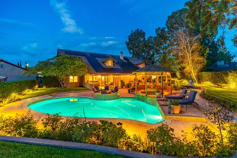 43009 Montemarte Ct, Lancaster, CA 93536